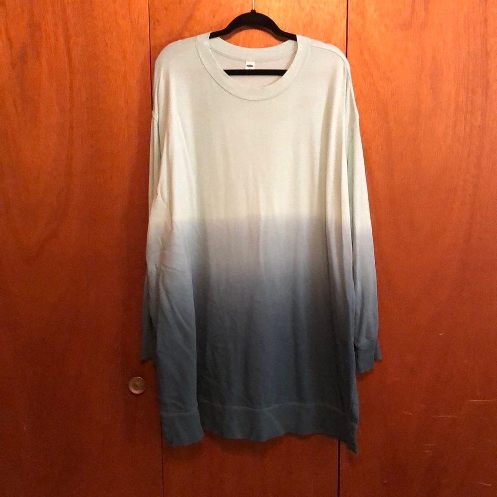 Old Navy sweatshirt